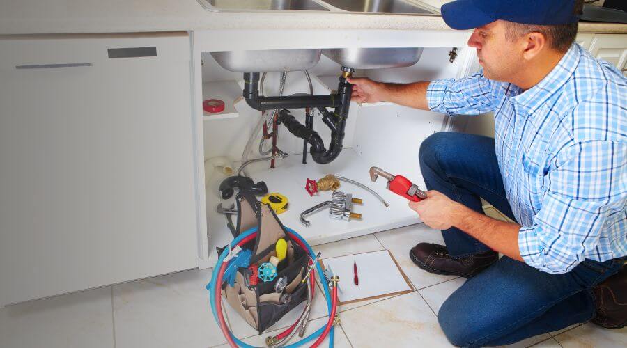 Local expert plumbing services in Coyanosa, TX